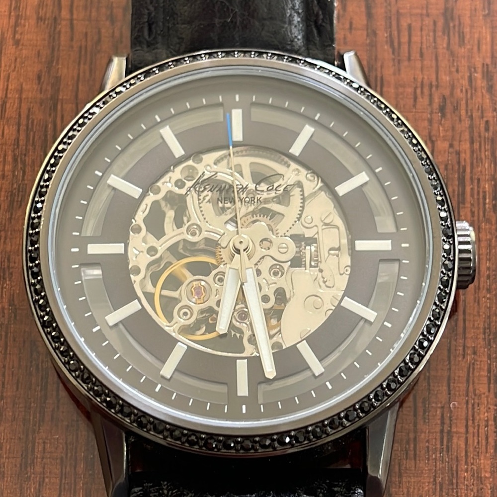 Men’s Kenneth Cole watch